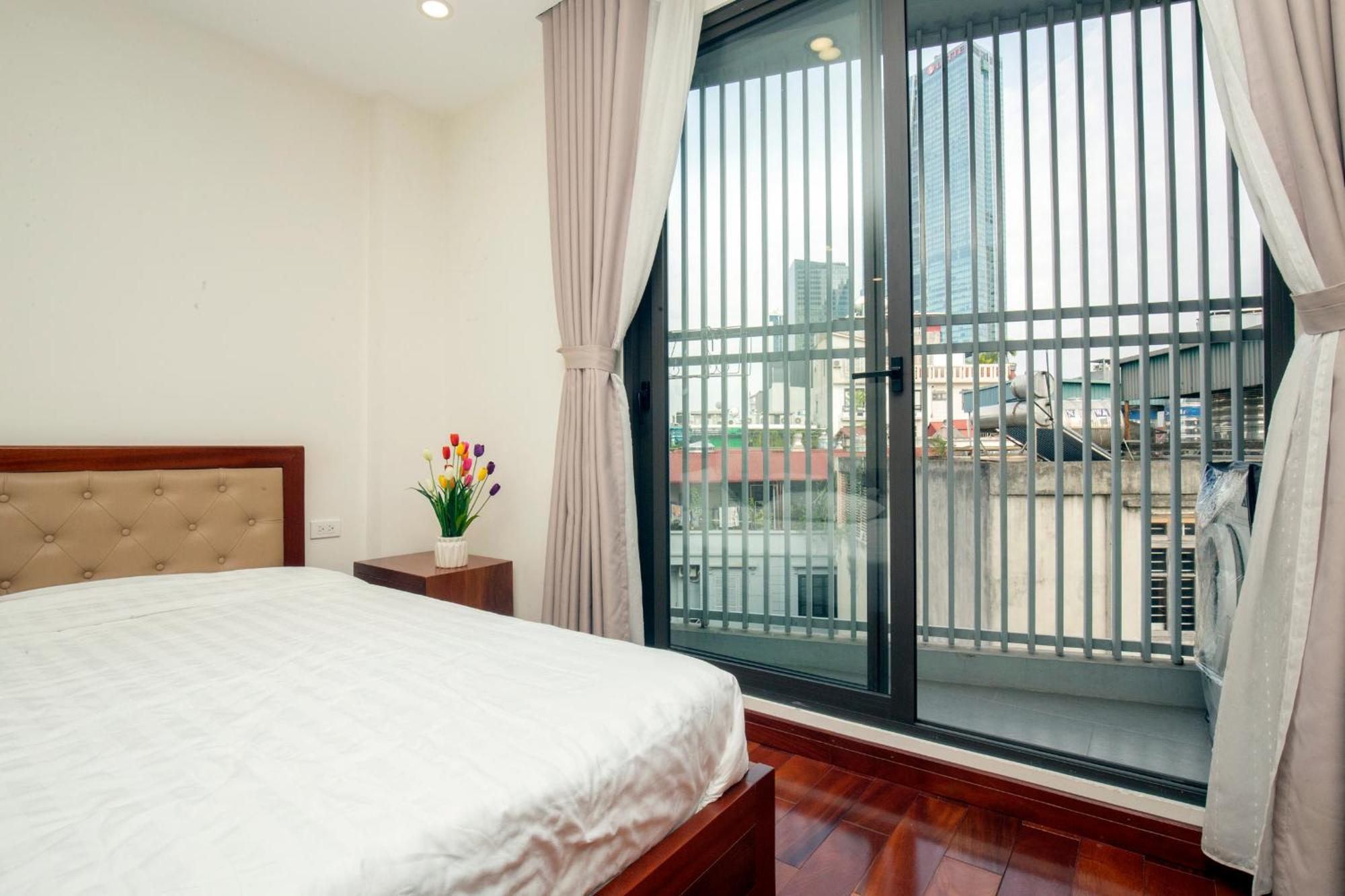 Sumitomo10 Apartment - Lane 12 Dao Tan Street Ханой Екстериор снимка